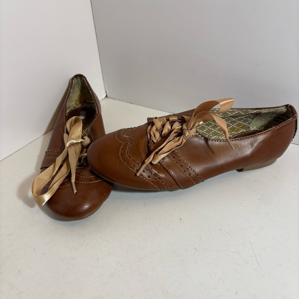 🛍️3/$30 Nicole women’s‎ brown lace up oxfords in size 6.5